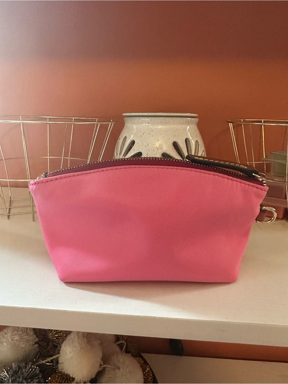 DOONEY & BOURKE Pink Nylon Cosmetic Pouch with Leather Logo Patch(EUC) - Picture 5 of 7